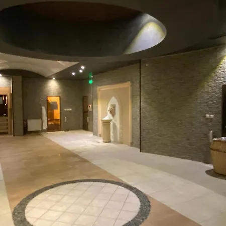 Hills - Evergreen Apartment *